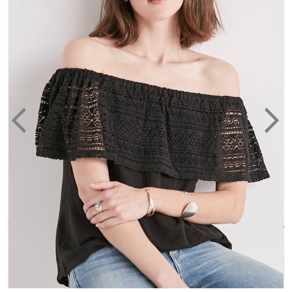 Lucky Brand Black Top Size Medium